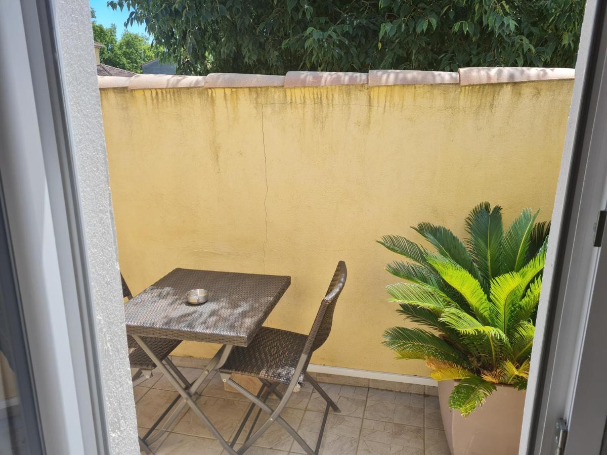Chambre Cosy Avec Terrasse Daire Arles Dış mekan fotoğraf